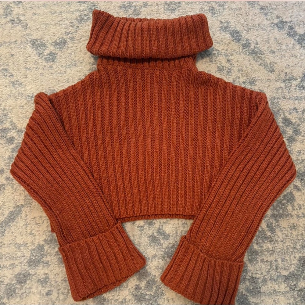 ✨ Stella Cropped Turtleneck Sweater – Rust Orange (NWT) ✨